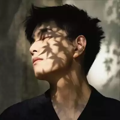 闻皎月